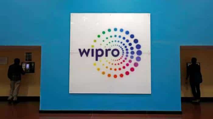   首席增长官斯蒂芬妮·特劳特曼 (Stephanie Trautman) 卸任后，Wipro 股票成为焦点 